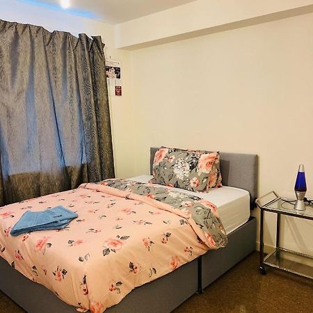 Modern 2Bed 2Bath Ground Floor Apartment Edinburgh Exterior photo