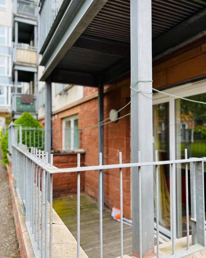Modern 2Bed 2Bath Ground Floor Apartment Edinburgh Exterior photo